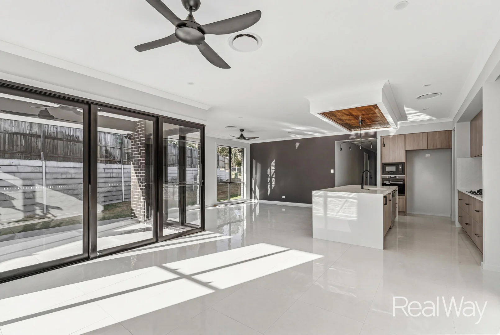 31 Himalayan Crescent, Spring Mountain QLD 4300 photo 3