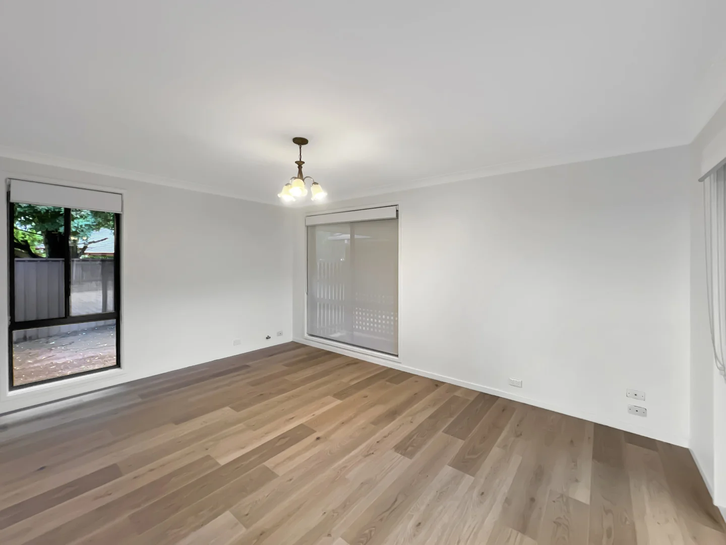 22 Winifred Crescent, Mittagong NSW 2575 photo 2