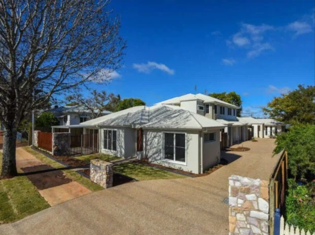 1/304 Alderley Street, Centenary Heights QLD 4350