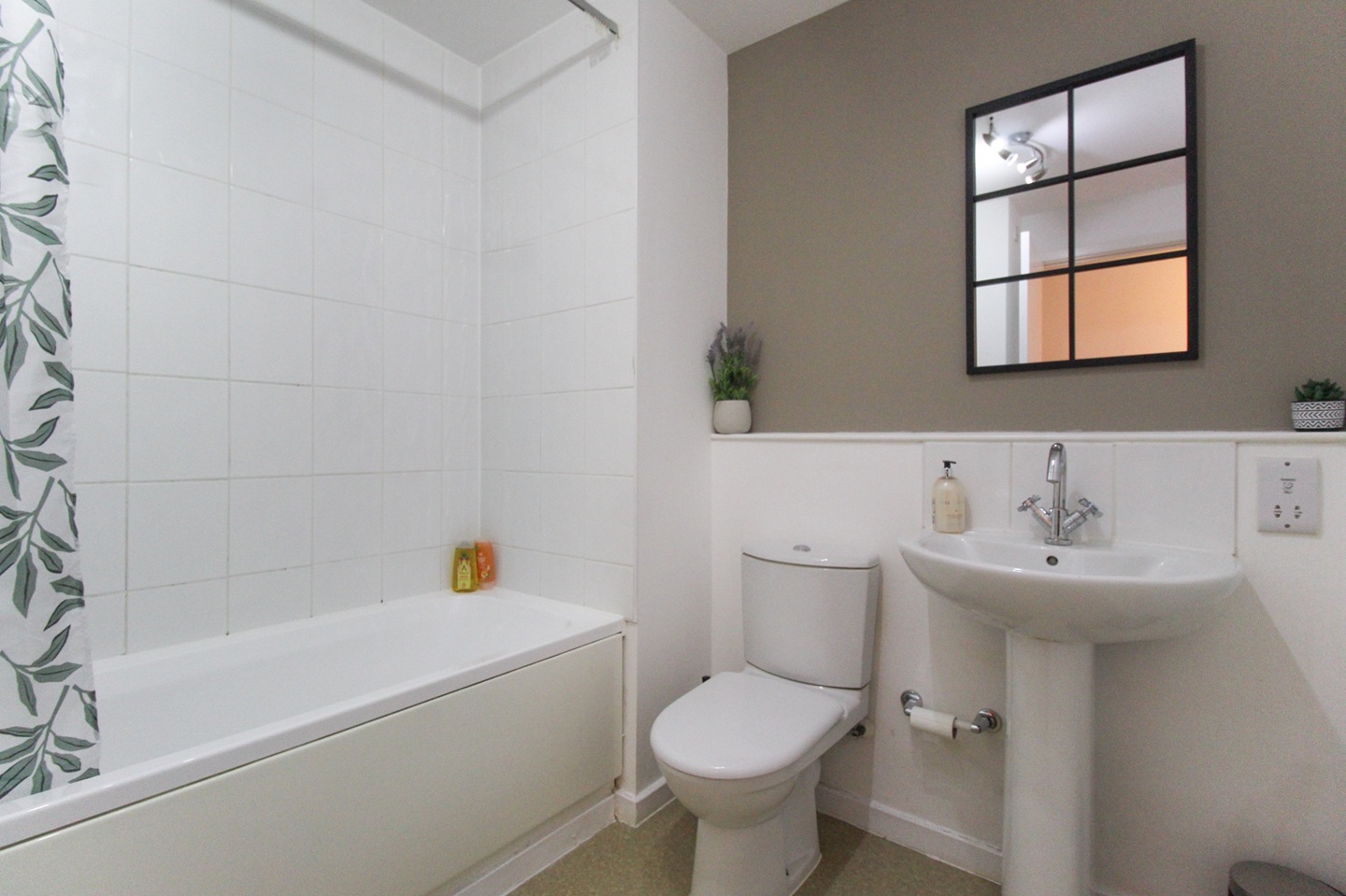Additional image 18 of 1 Bed Flat, Marco Island, NG1, N1 7GU