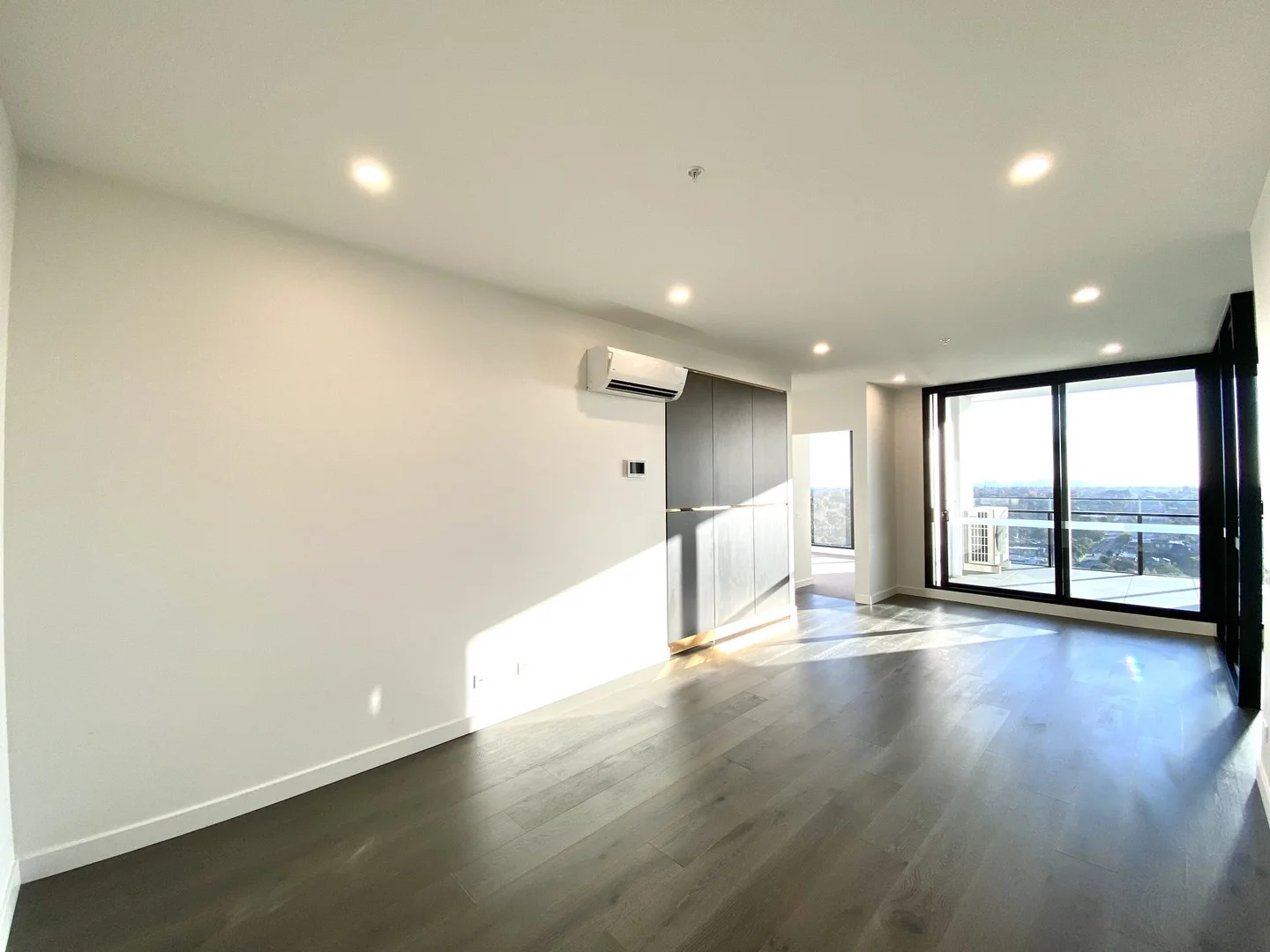 1809/851 Whitehorse Road, Box Hill VIC 3128