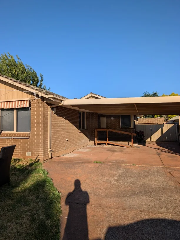 5 Bernard Drive, Melton South VIC 3338
