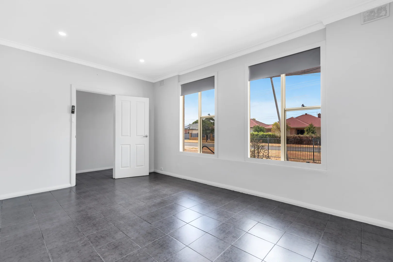 Additional image 4 of 39 The Strand, Brahma Lodge SA 5109