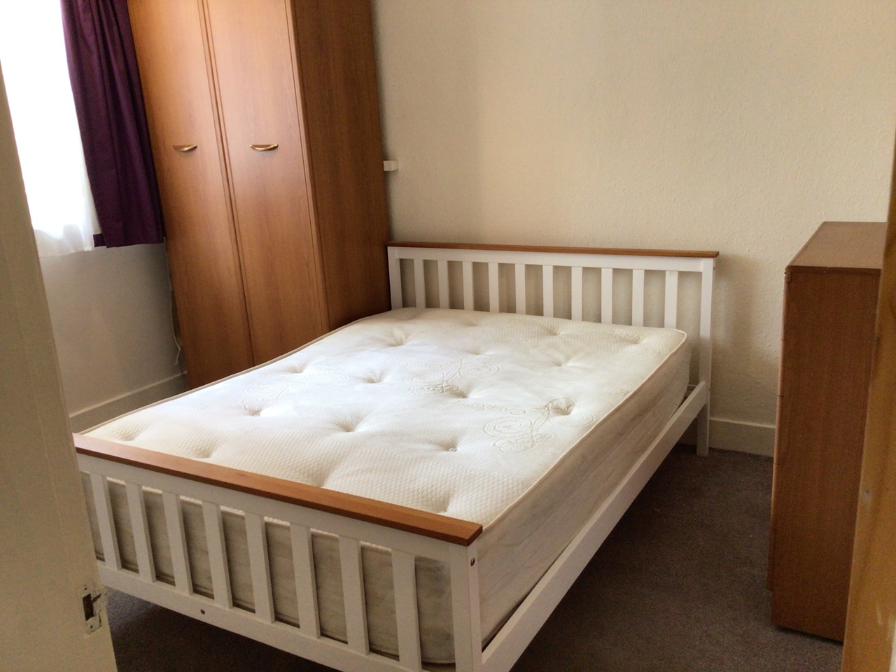 1 Bed Flat, Lambert St, S3, N1 7GU photo 5