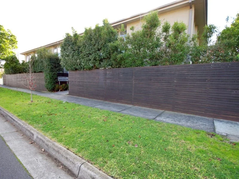 2/23 Whitmuir Road, Bentleigh VIC 3204