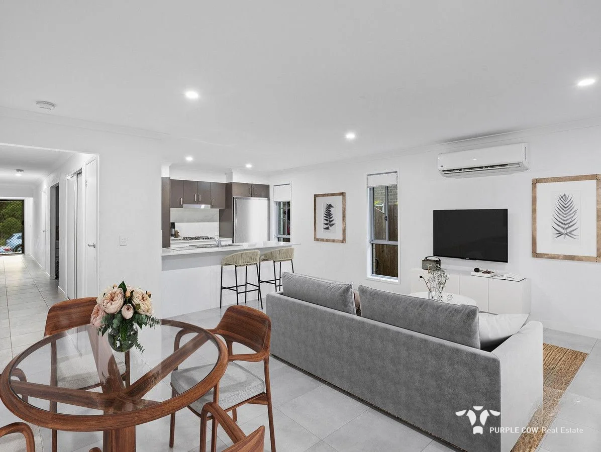 14 Logging Crescent, Spring Mountain QLD 4300 photo 5