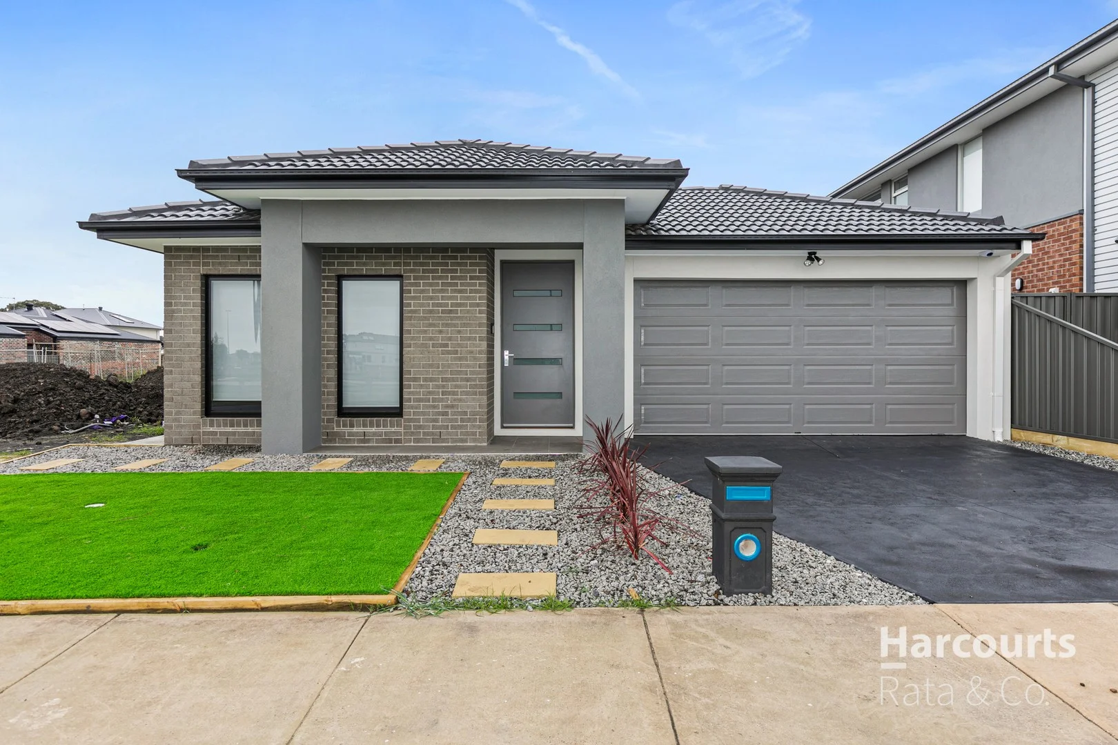 37 Molesworth Crescent, Donnybrook VIC 3064
