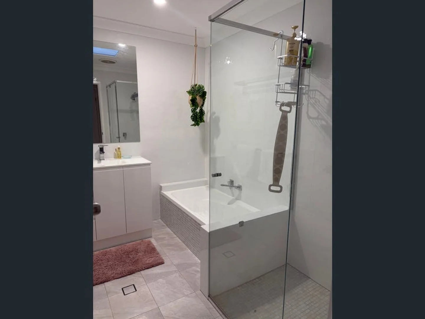 2/8 Catherine Ct, Labrador QLD 4215 photo 5
