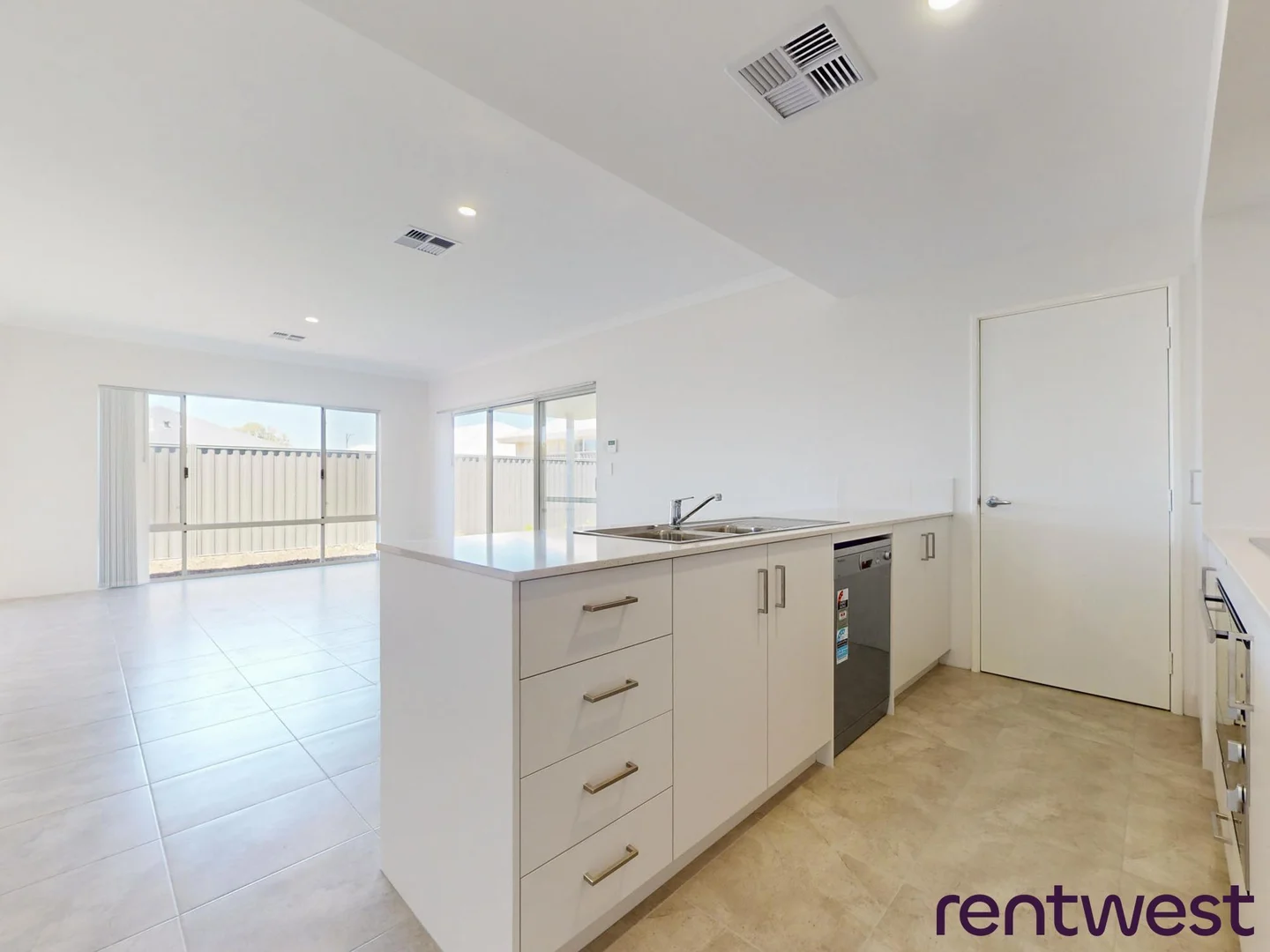 Additional image 2 of 33 Coronado Way, Madora Bay WA 6210
