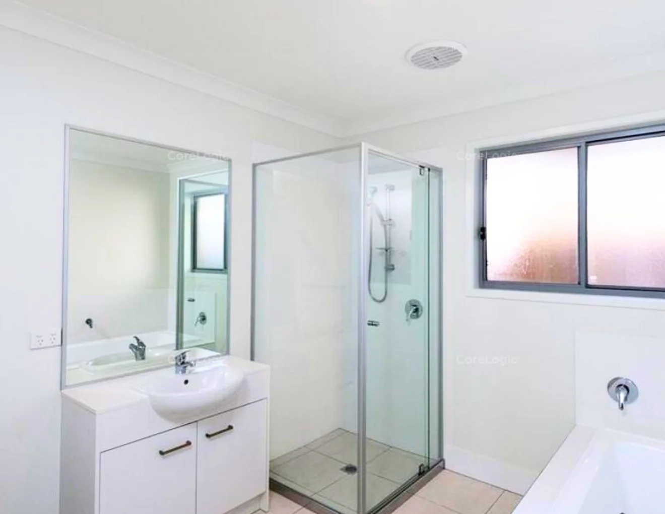 25 Midgley St, Dakabin QLD 4503 photo 3