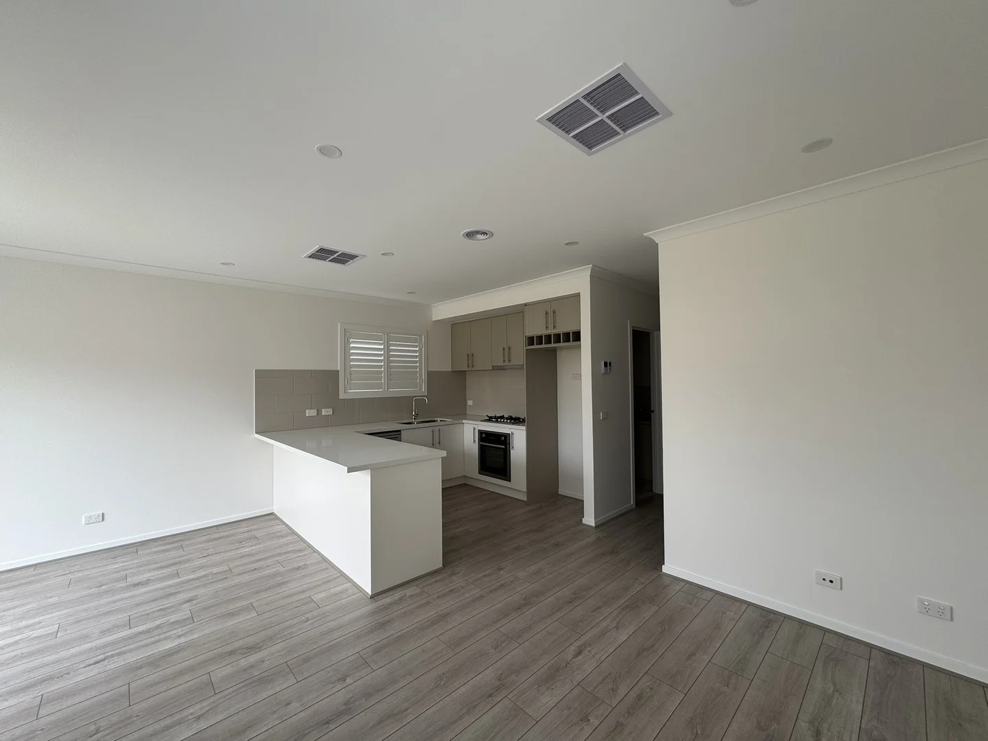 51 Quinta Cres, Sunbury VIC 3429