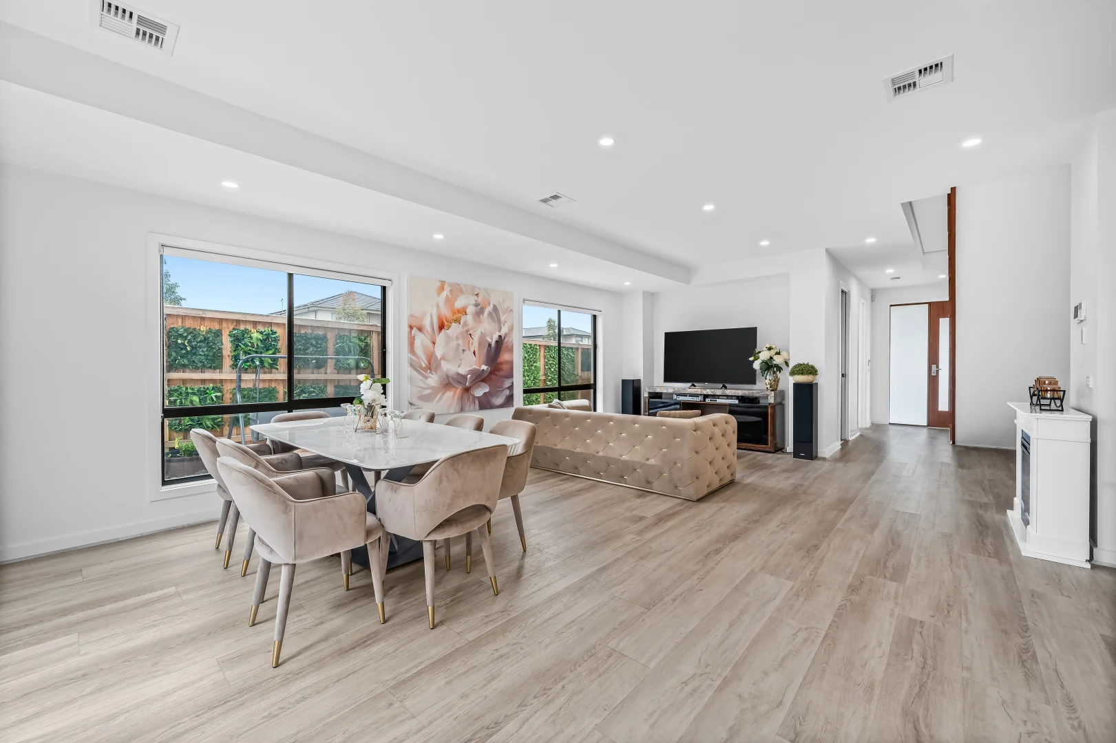 Additional image 3 of 2 Freshwater Way, Fraser Rise VIC 3336