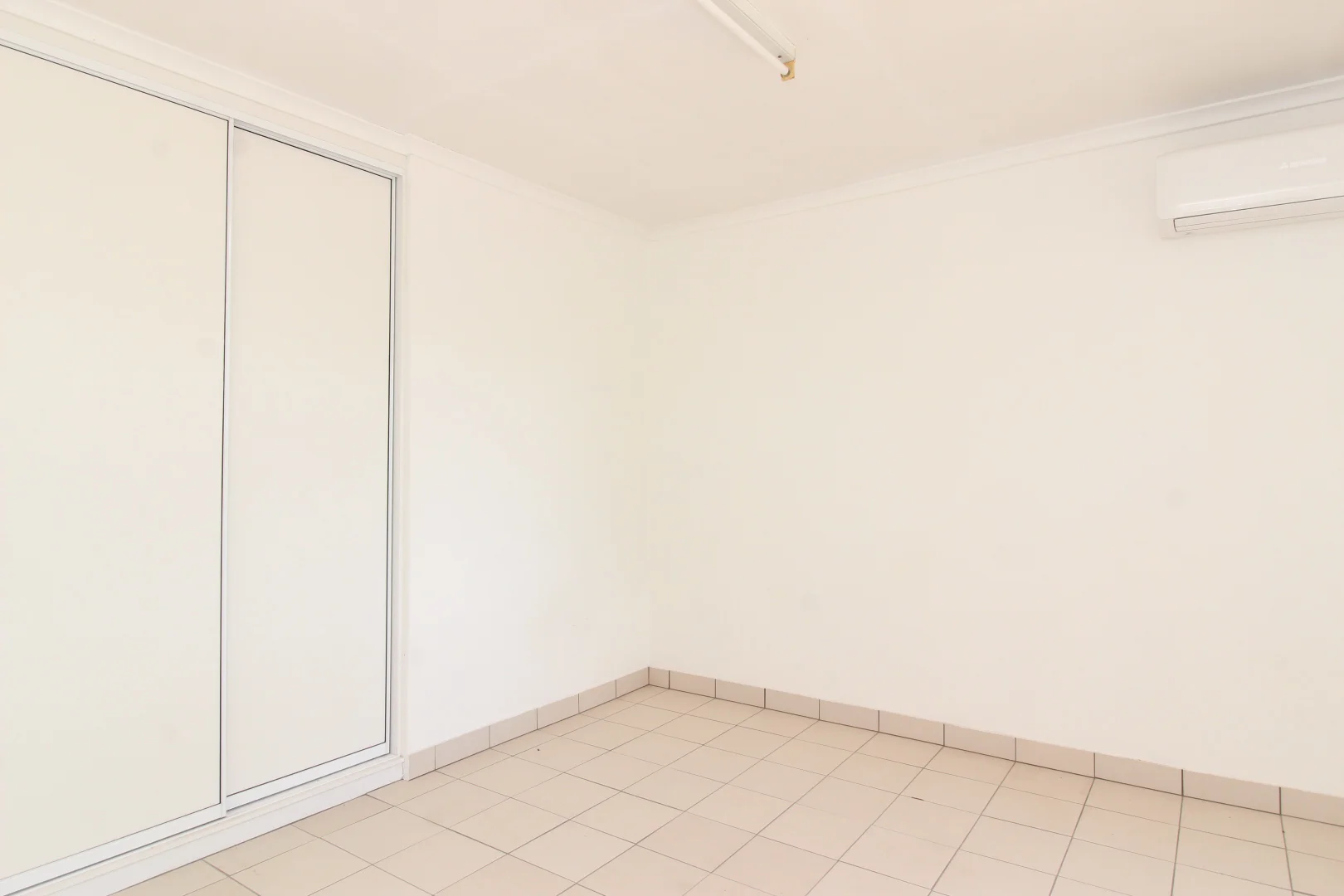 Additional image 3 of Unit 2/8 Carbine Ave, Mount Isa QLD 4825