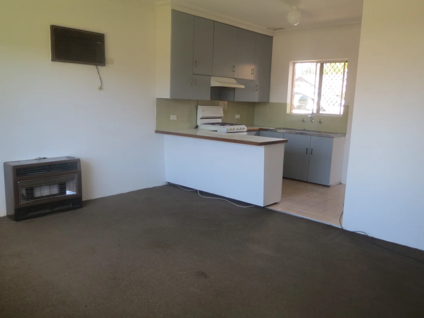 Additional image 3 of 1/240 Russell Street, Bathurst NSW 2795