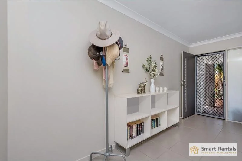 1 Cassinia Street, Mount Low QLD 4818 photo 2