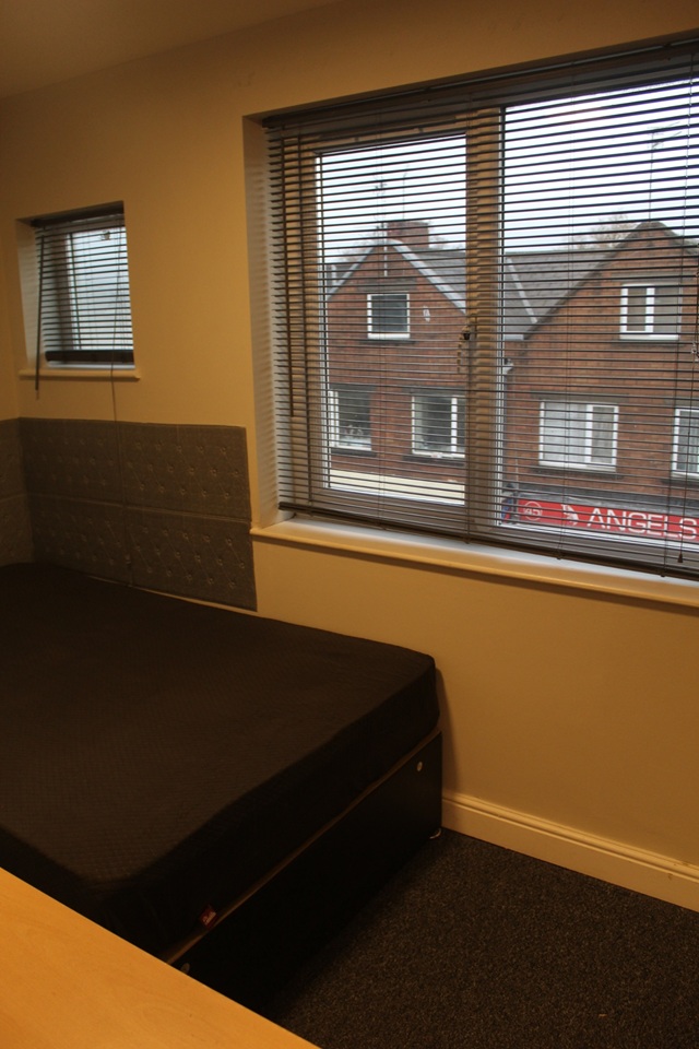 1 Bed Flat, Broadway, CF24, N1 7GU photo 4