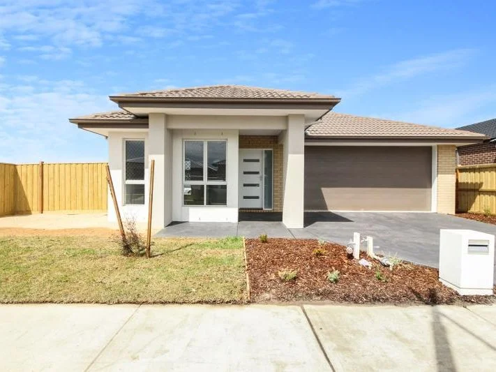 3 Spirit Crescent, Armstrong Creek VIC 3217