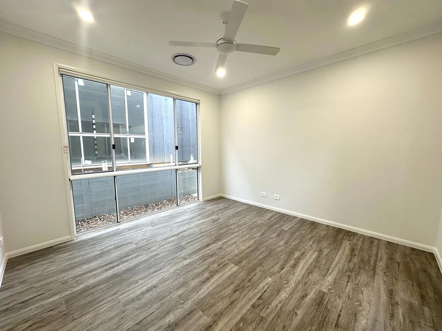 Additional image 3 of 20 Harris Street, Labrador QLD 4215