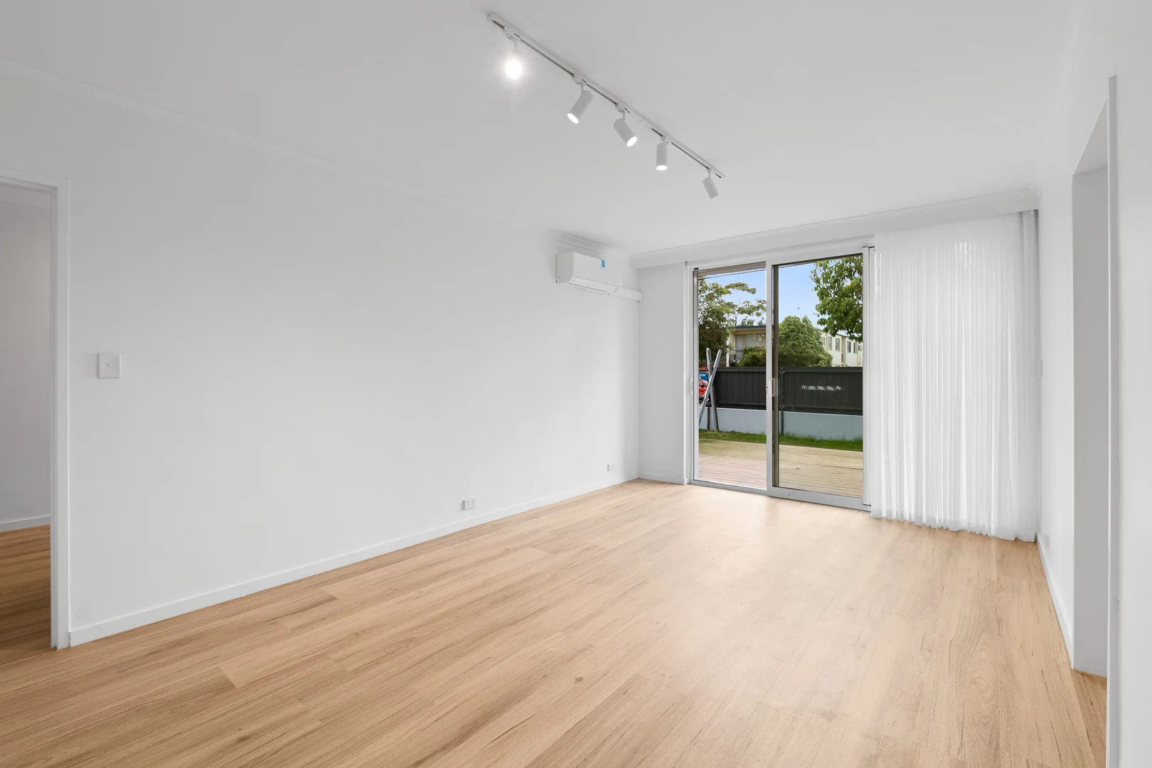 2/299 Grange Road, Ormond VIC 3204 photo 4