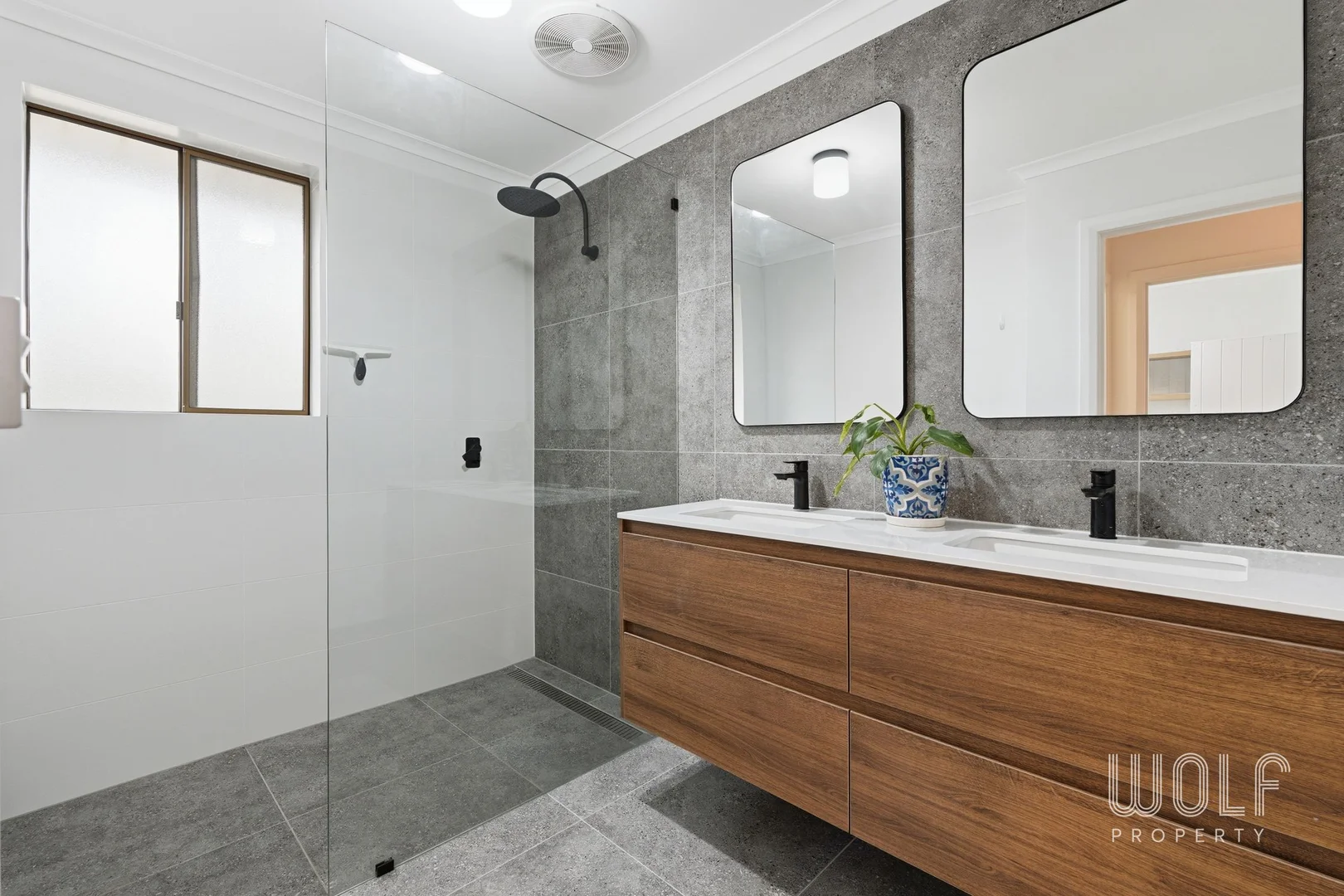 Additional image 10 of 37 Hiern Rd, Blackmans Bay TAS 7052