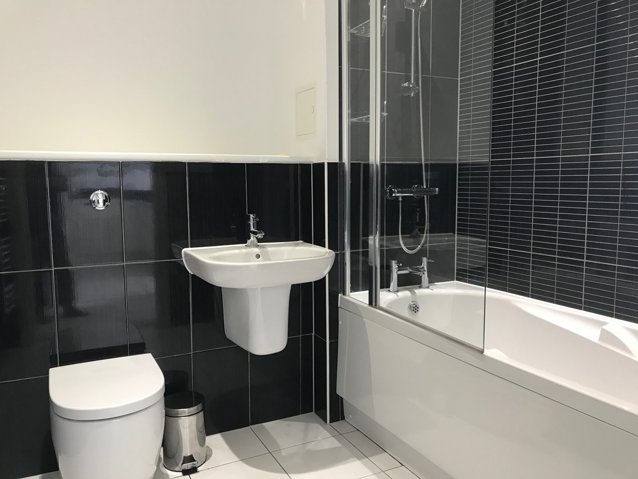Additional image 16 of 2 Bed Penthouse, Prospect Place, CF11, N1 7GU
