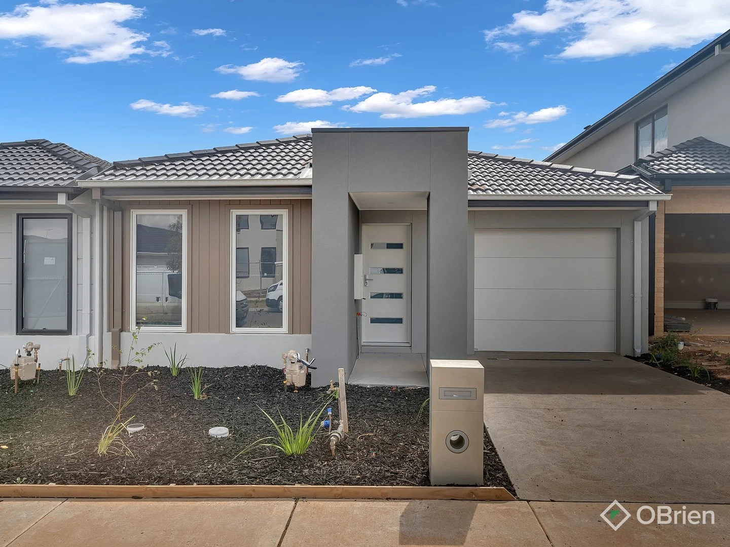 11 Winton Drive, Fraser Rise VIC 3336