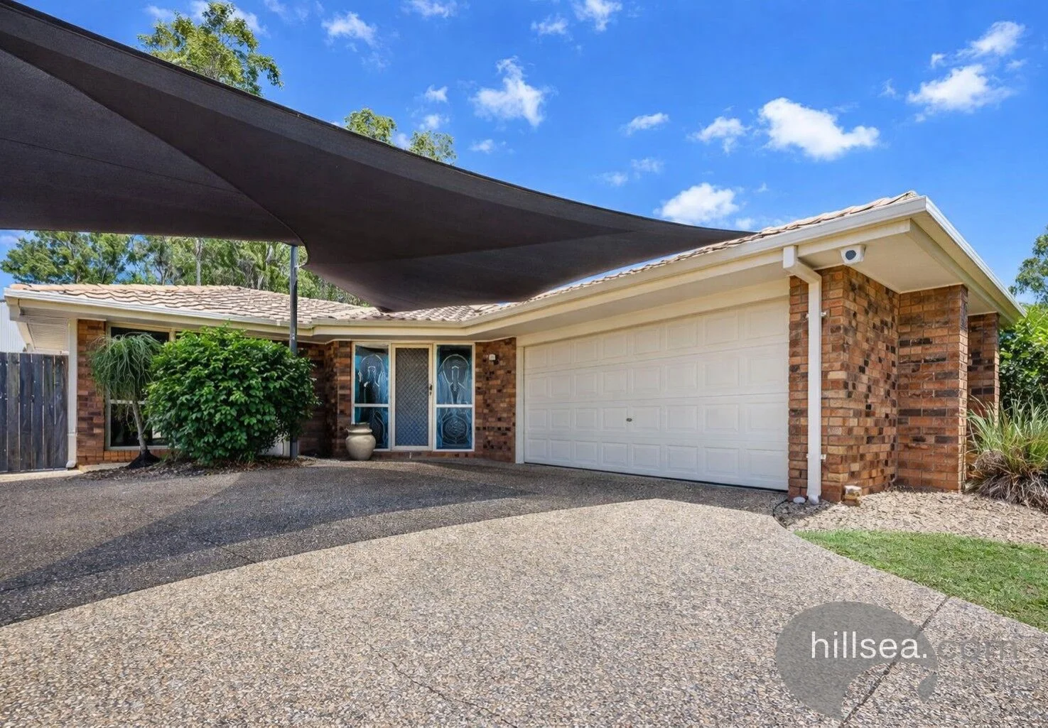 8 Otford Place, Helensvale QLD 4212