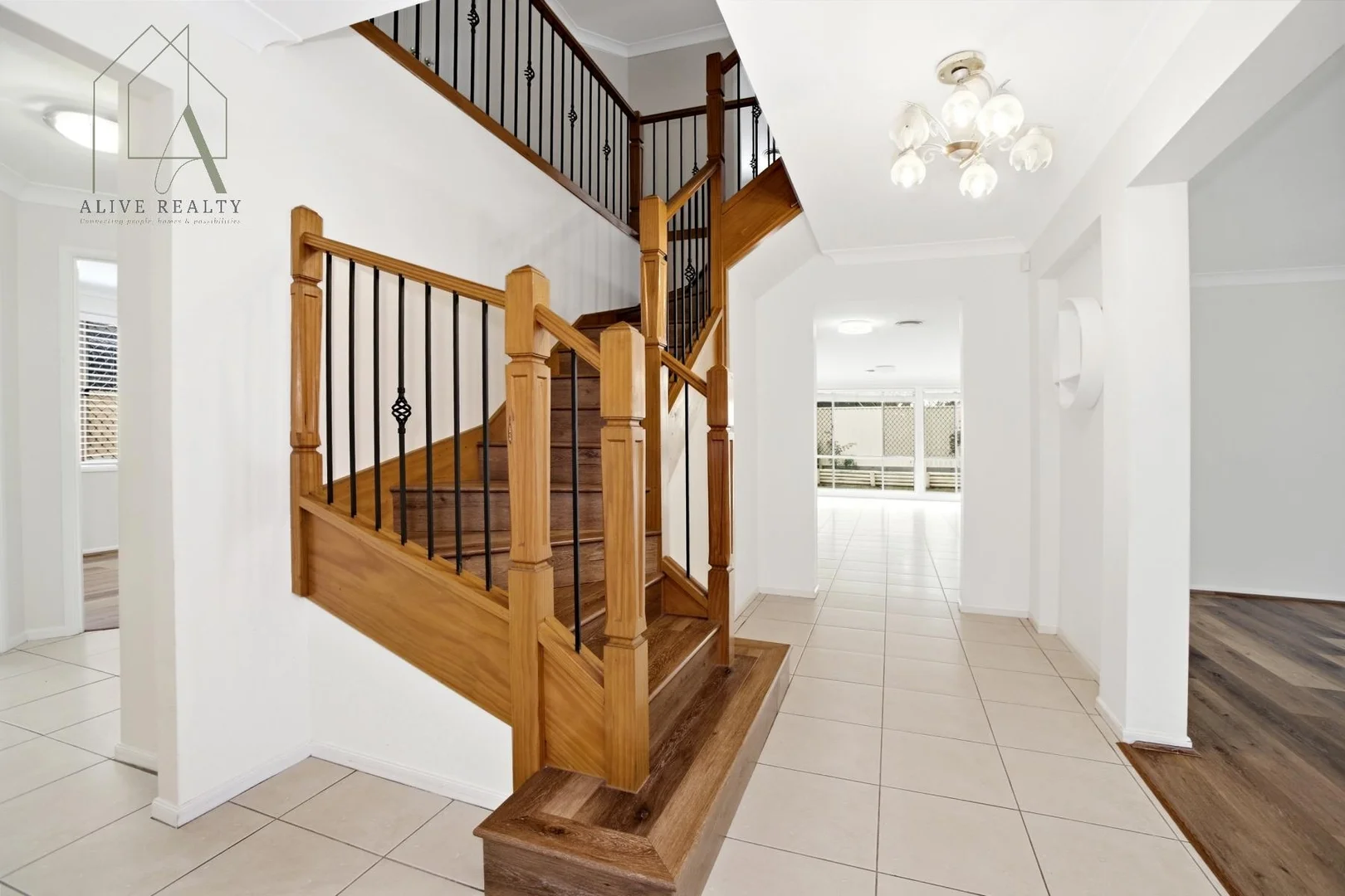 13 Chienti Place, Prestons NSW 2170 photo 2