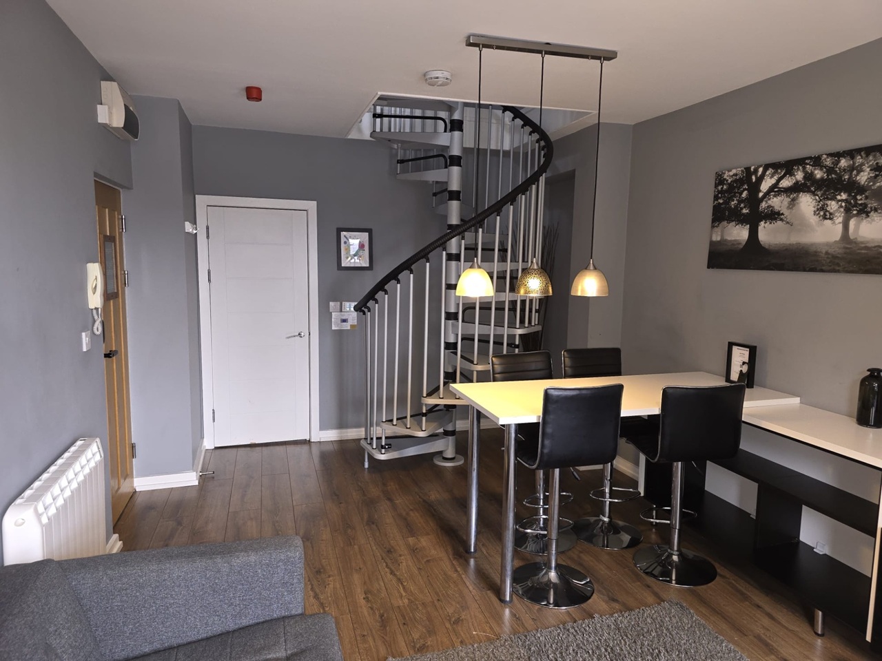 1 Bed Flat, Fitzhamon Embankment, CF11, N1 7GU