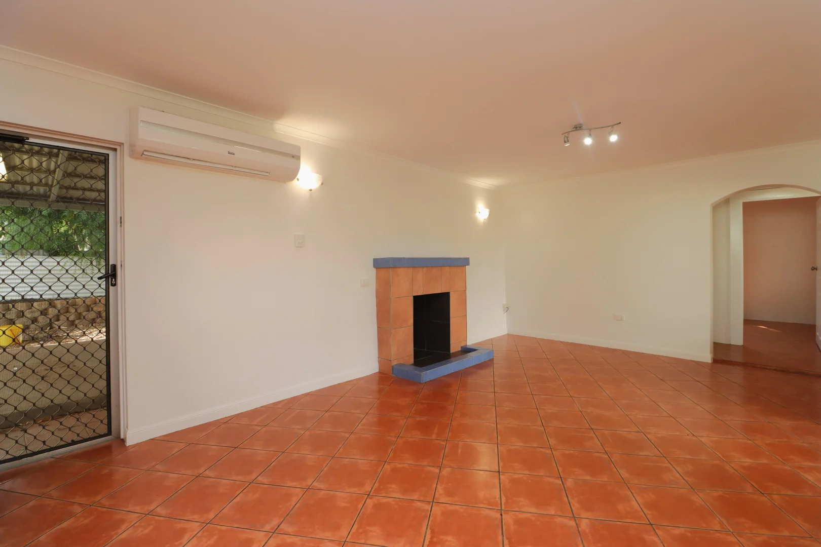 Additional image 3 of 202 Miles Street, Mount Isa QLD 4825