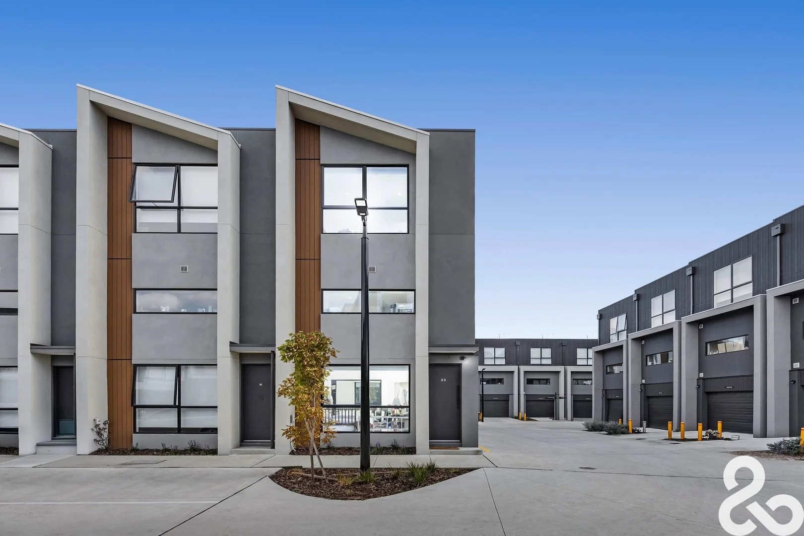 33 Casalingo Boulevard, Mill Park VIC 3082