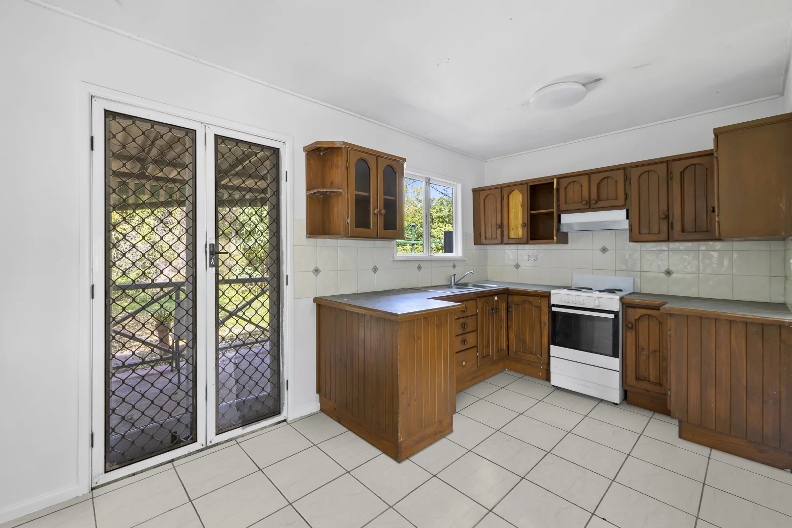 Additional image 3 of 21 Park Rd, Slacks Creek QLD 4127