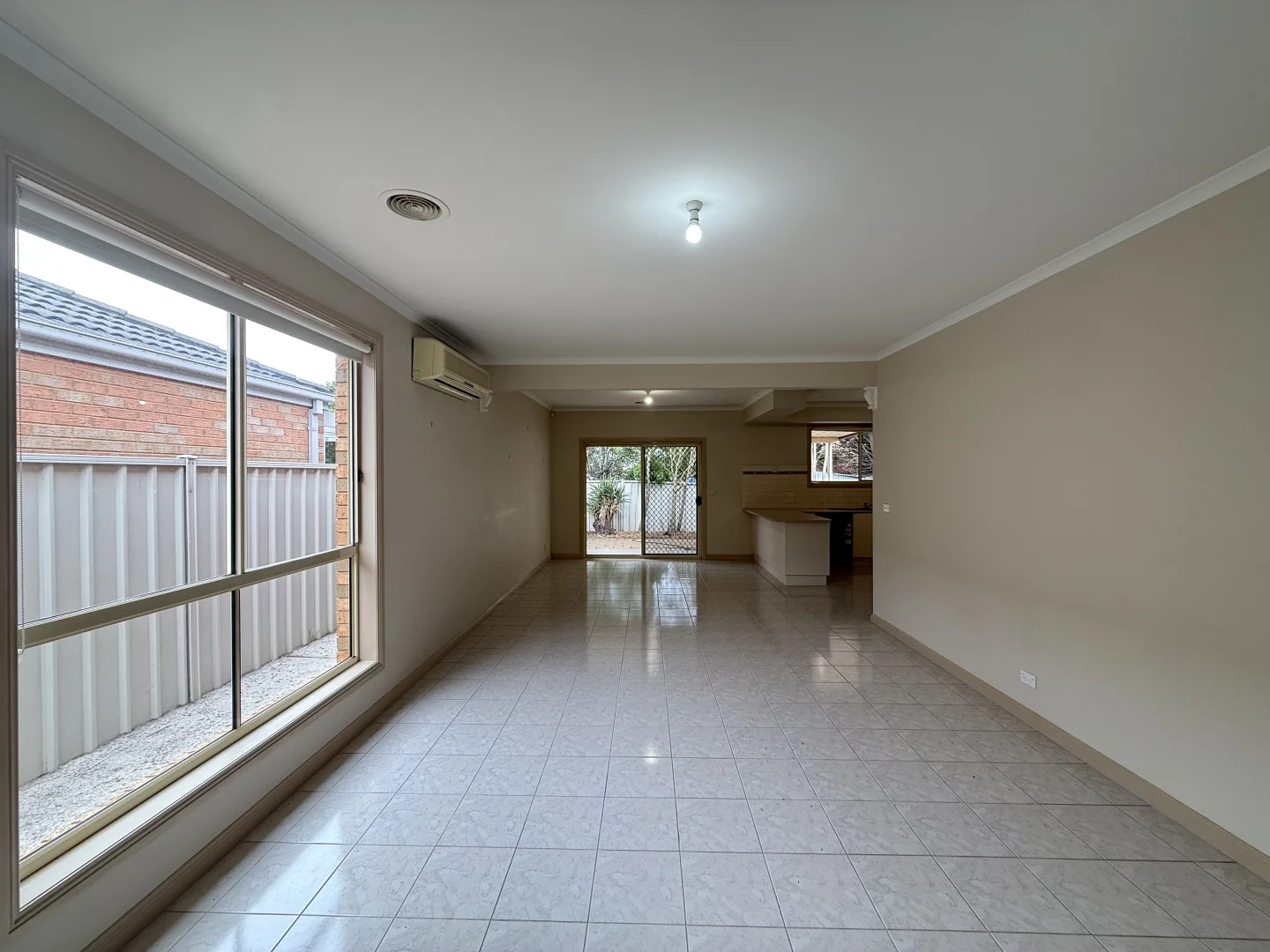 Additional image 2 of 17 Willandra Loop, Caroline Springs VIC 3023
