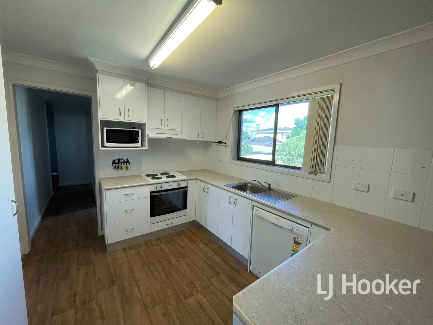Additional image 3 of 11 Jacaranda Crescent, Inverell NSW 2360
