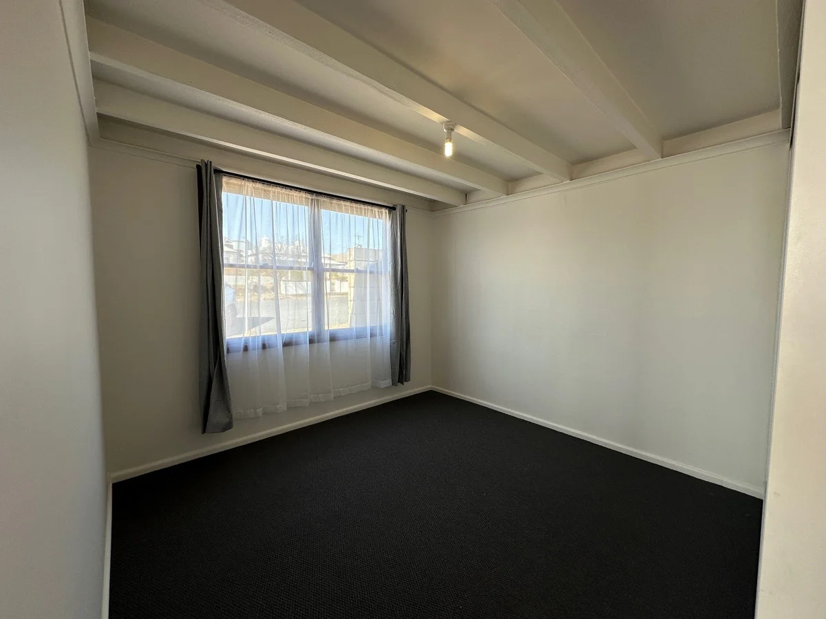 Additional image 3 of 33 Bradley Street, Cooma NSW 2630