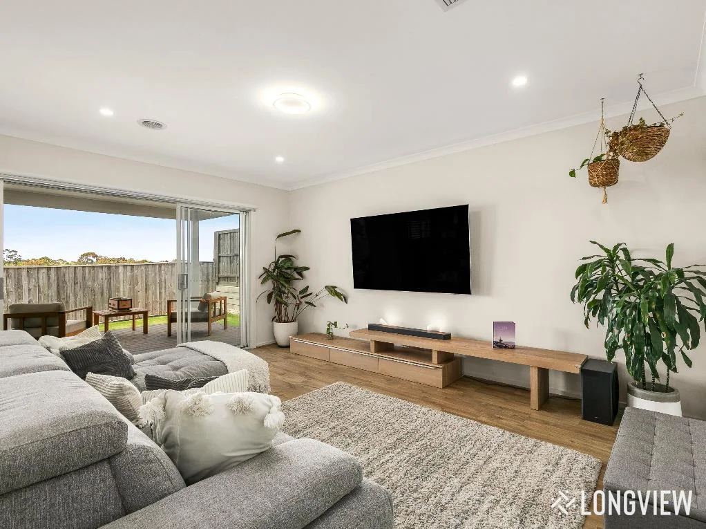 10 Renwood Drive, Greenvale VIC 3059