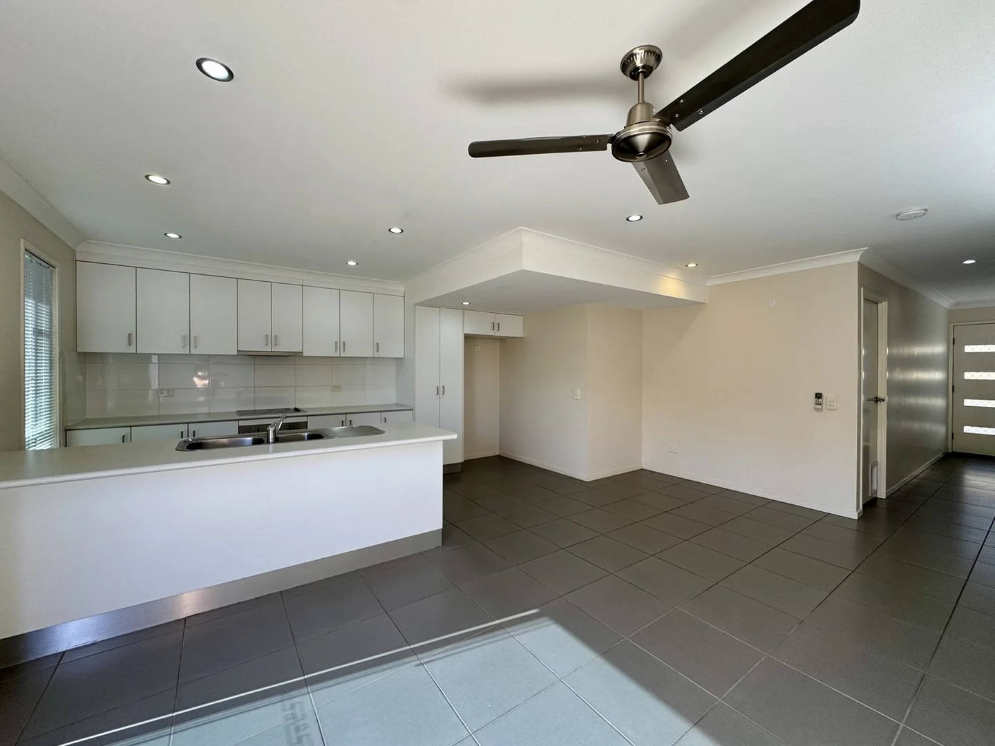 Additional image 3 of 2/19 OXLEY Drive, Moranbah QLD 4744