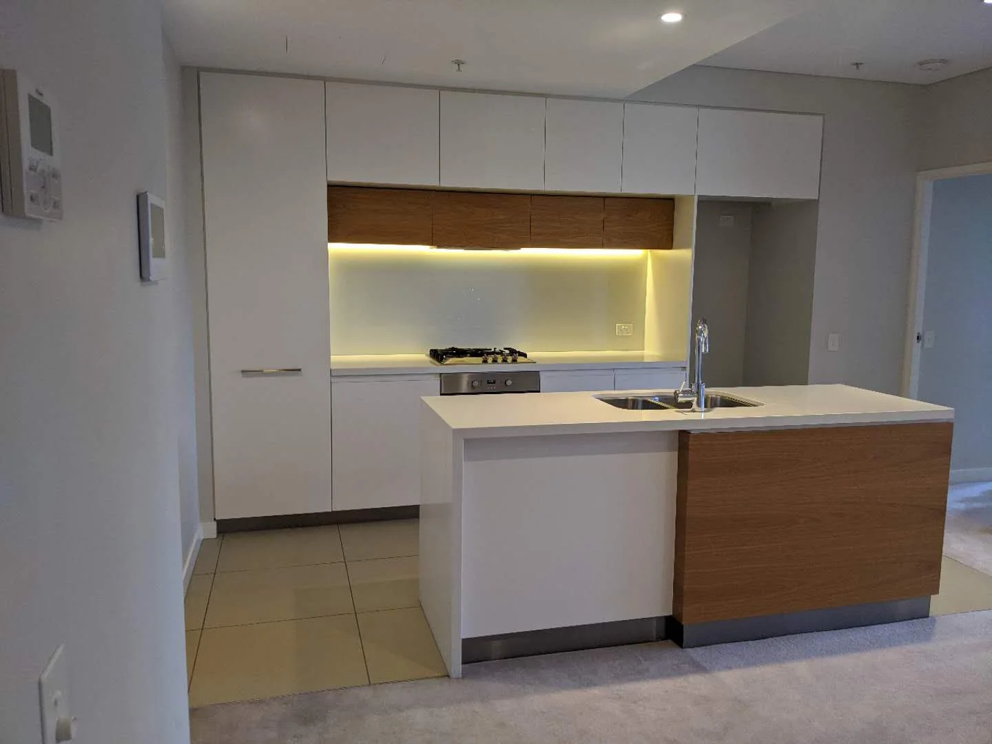 Additional image 2 of 202/37D Harbour Road, Hamilton QLD 4007