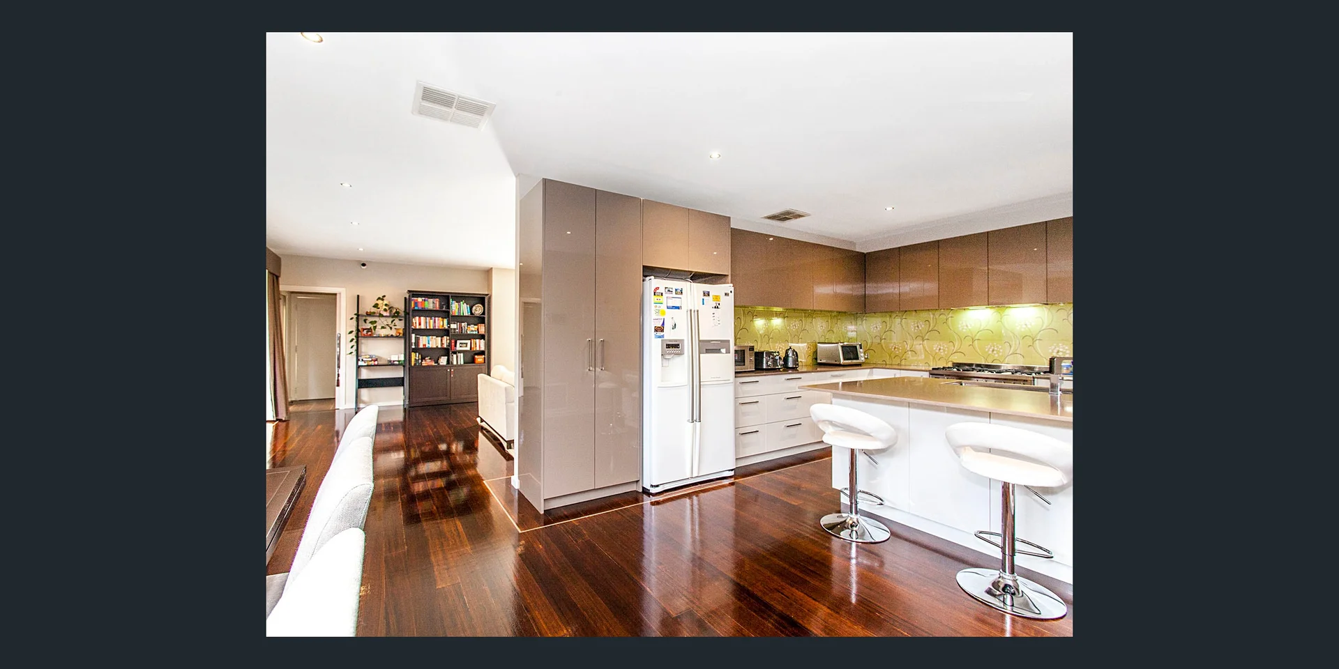 Additional image 3 of 2/290A Springfield Rd, Nunawading VIC 3131