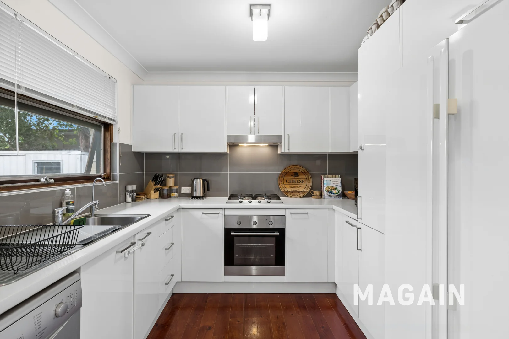 11 Glenloth Dr, Happy Valley SA 5159 photo 2