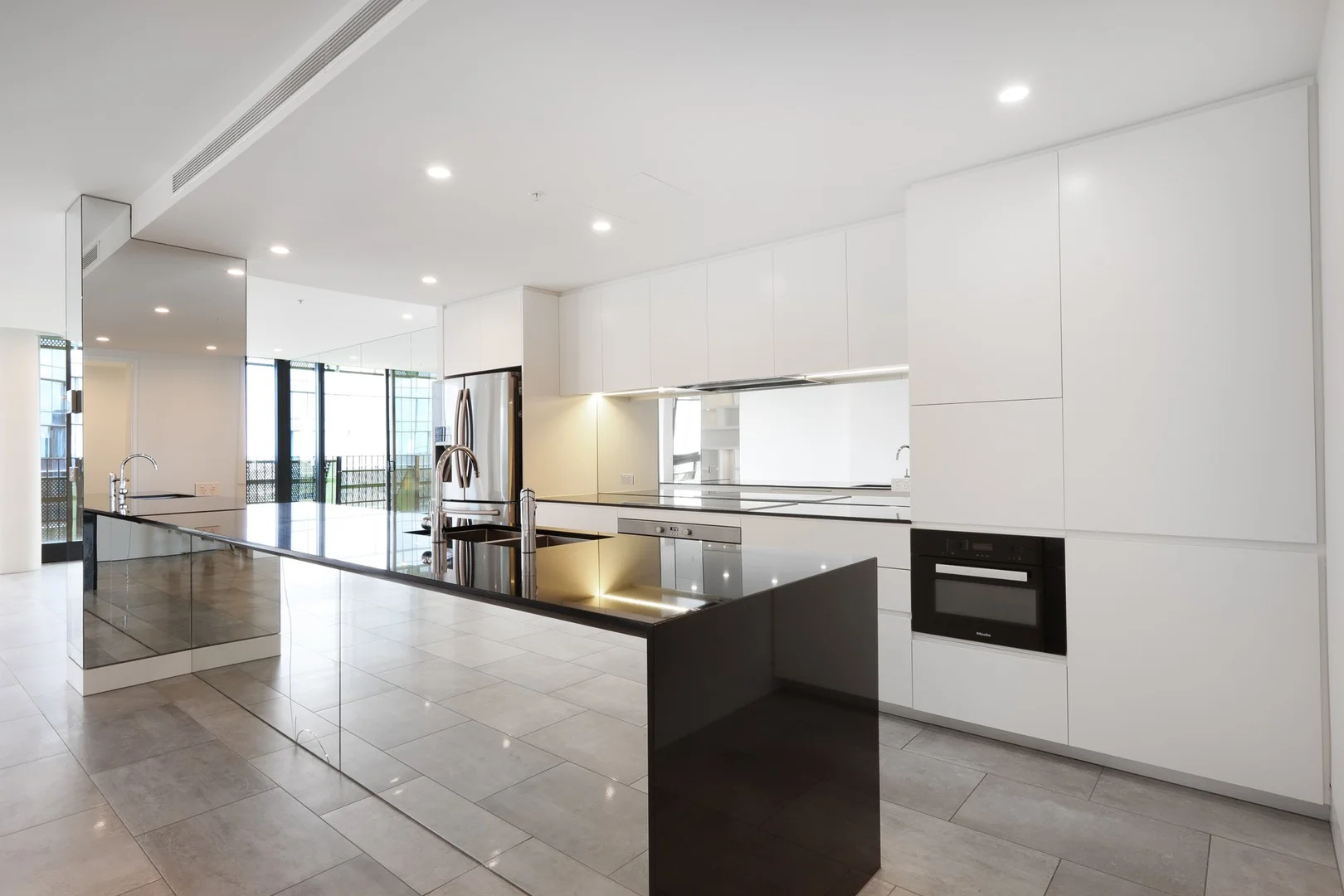 1801/151 Berkeley Street, Melbourne VIC 3000