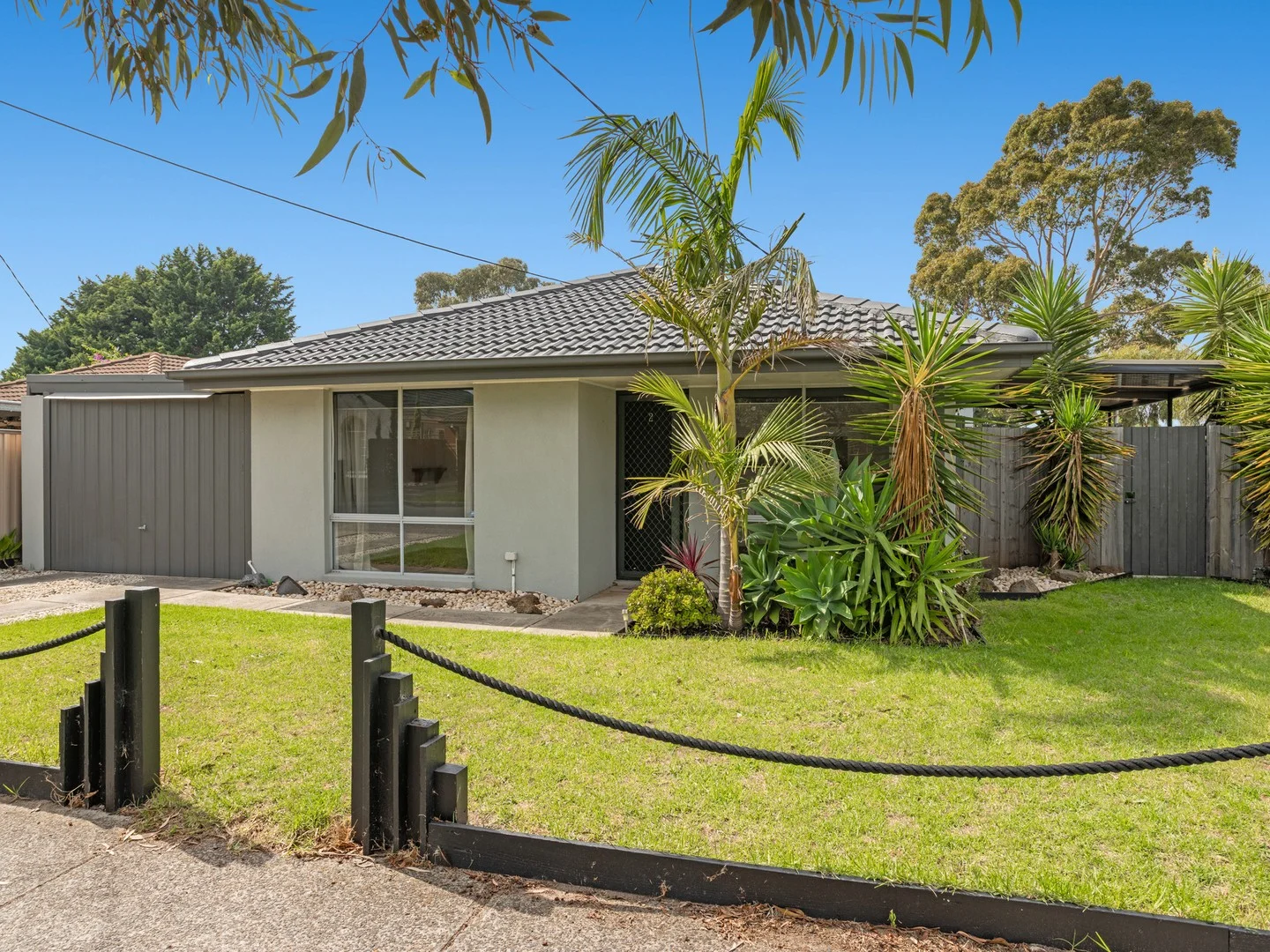 2 Laurel Cres, Carrum Downs VIC 3201