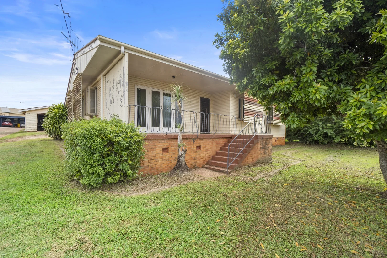 13 Macrossan Street, Childers QLD 4660