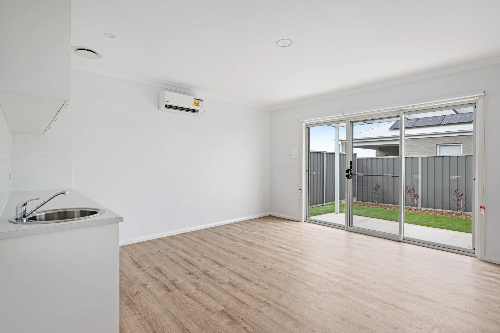 4/22 Peter Thomson Circuit, Yarrawonga VIC 3730 photo 3