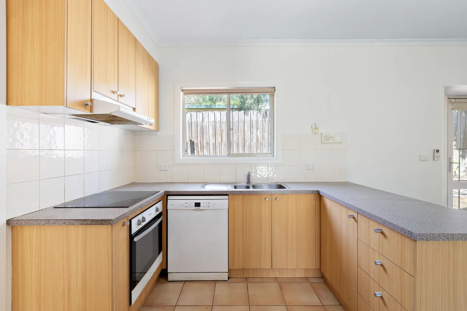 Additional image 3 of 1/77A Carroll Crescent, Glen Iris VIC 3146
