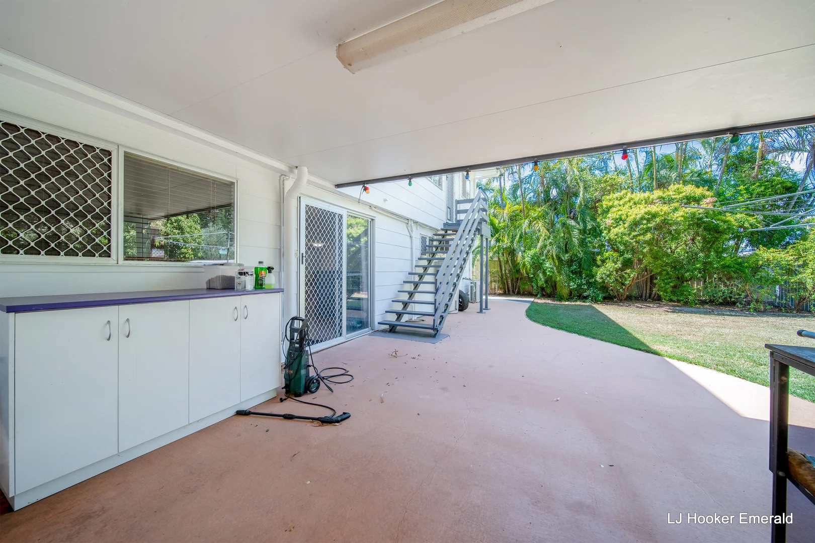 18 Centenary Drive, Emerald QLD 4720 photo 2