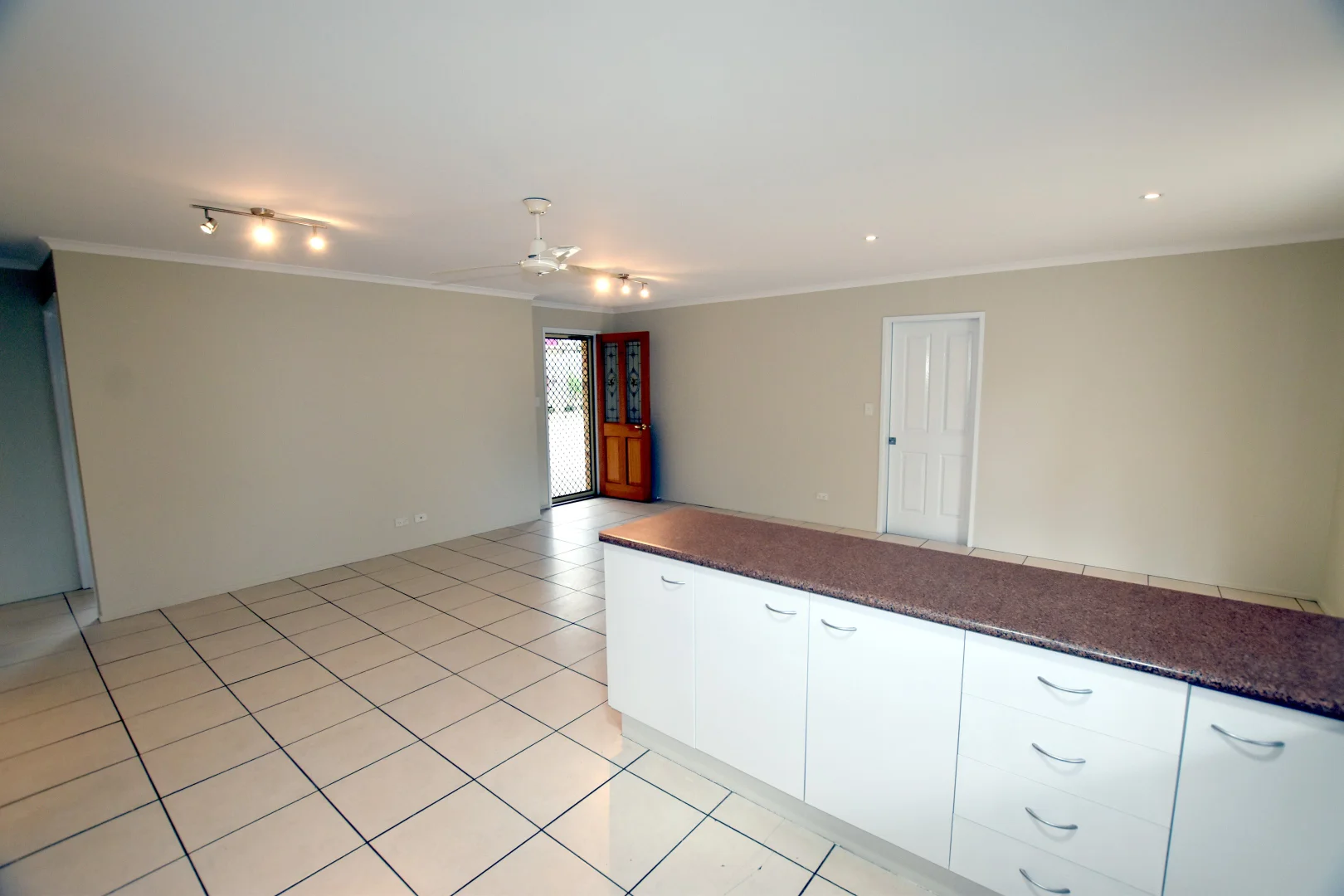 Additional image 7 of 9B Windward Passage, South Gladstone QLD 4680