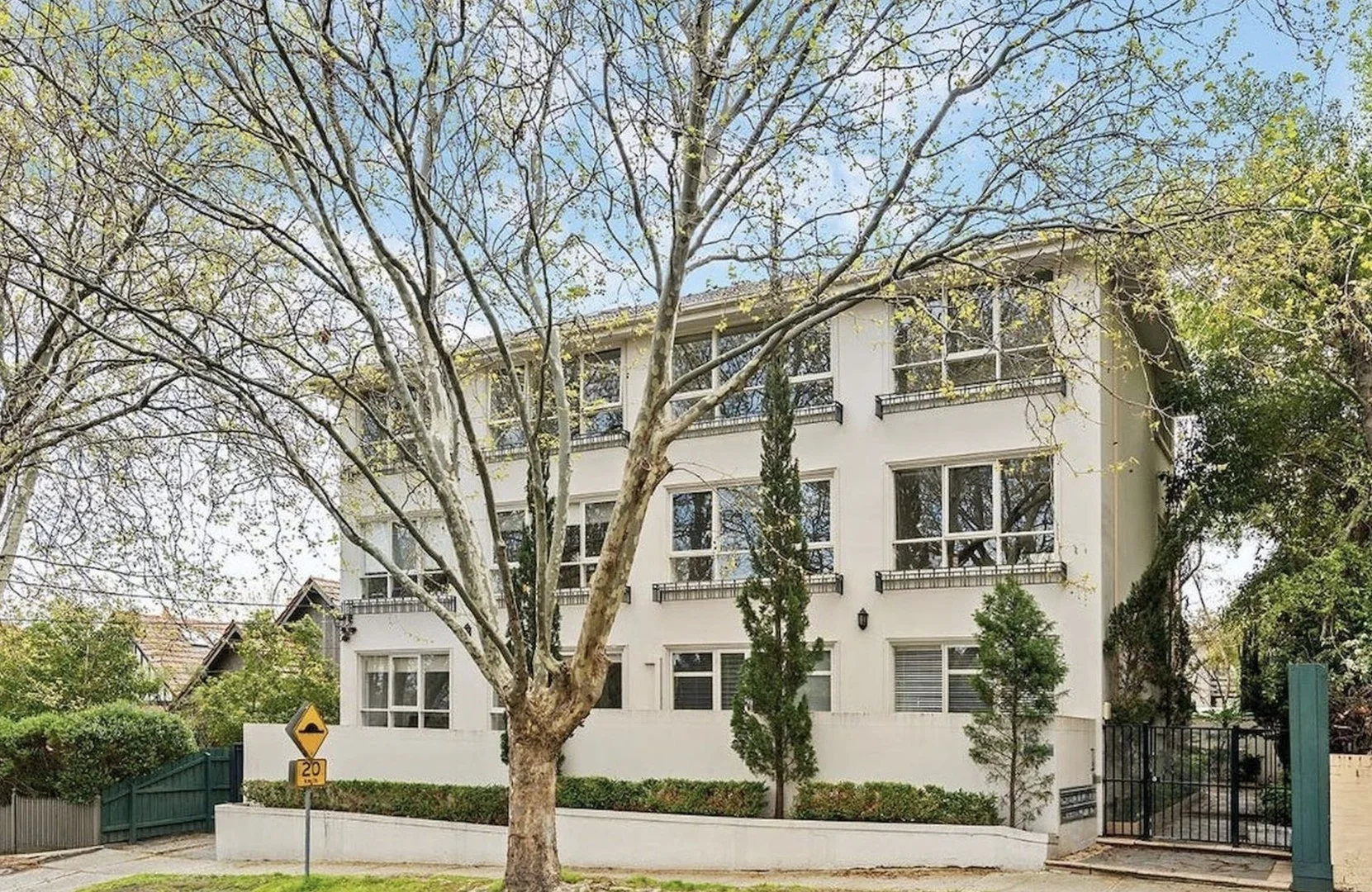 2/18 Burns Street, Elwood VIC 3184