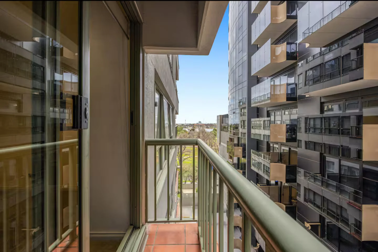 Additional image 29 of 605/15 Queens Road, Melbourne VIC 3004