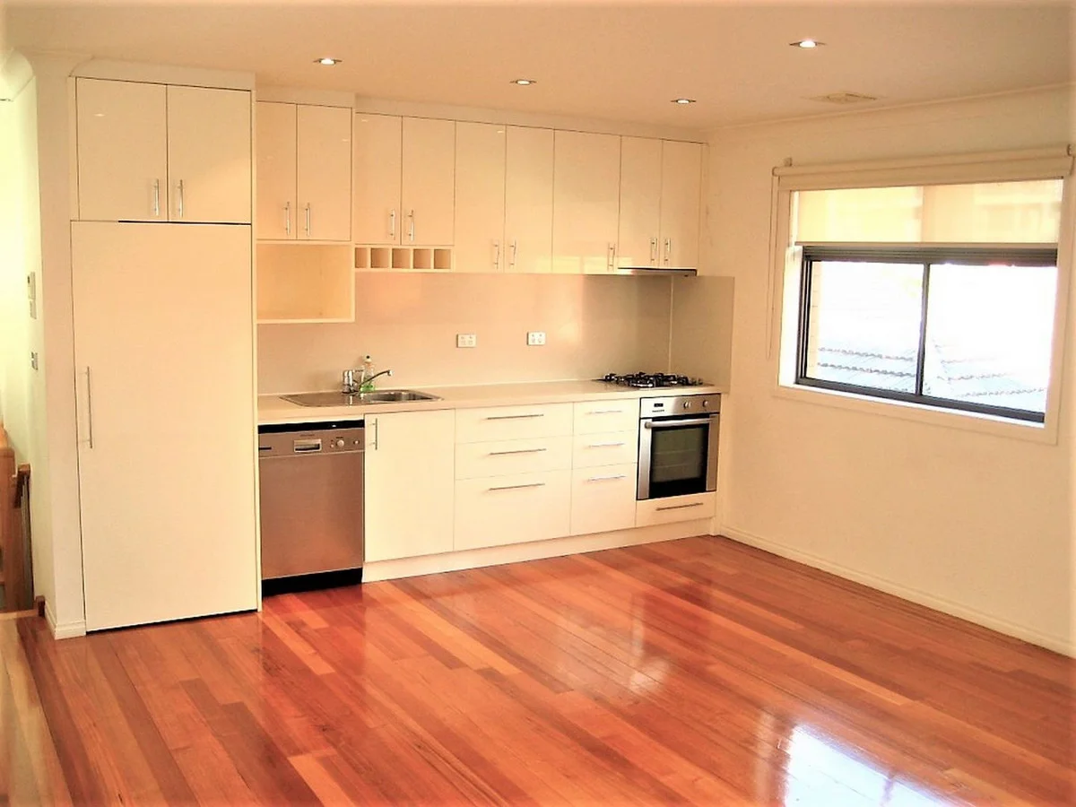 3/15 Nicholson Street, Coburg VIC 3058